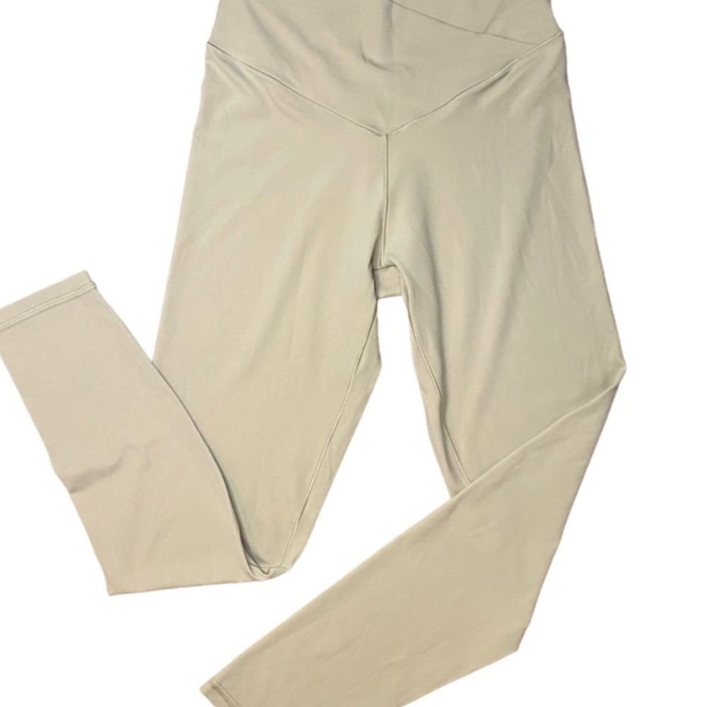 Offline by Aerie Cream Real Me High Rise Seamless Crossover Leggings Size M - Picture 2 of 9